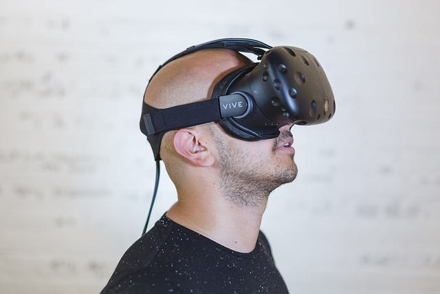 Applications of VR Headsets in education